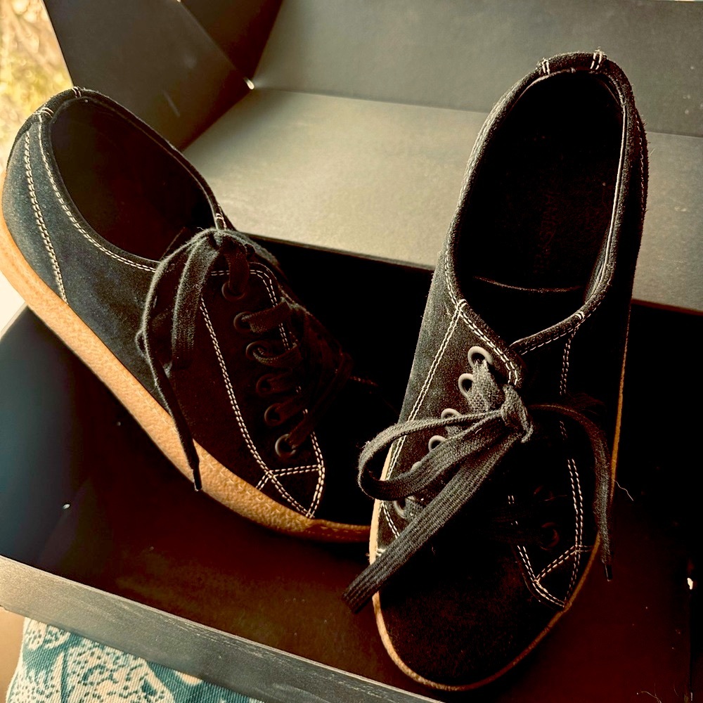 James Perse black suede lace ups. Very little wear, like new.
